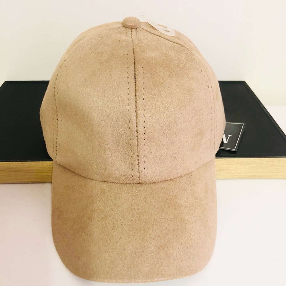 NWT ladies Boots WTH Hat - Picture 3 of 10